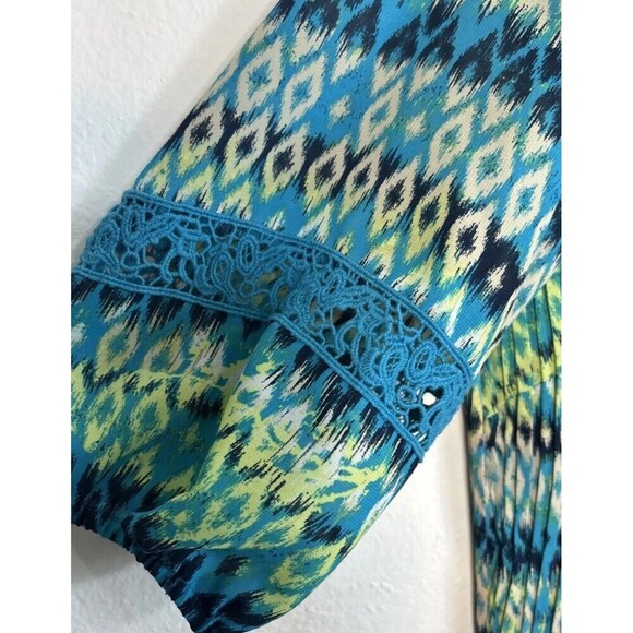 Catherines Teal Abstract Print Blouse Lightweight Pullover Plus Size 3X (26/28) - Picture 11 of 11